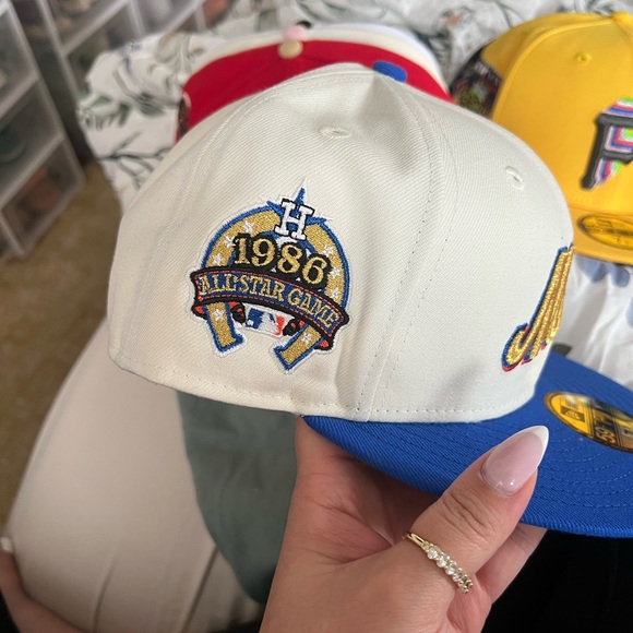 New Era Mets Hat with Blue Brim and White Crown - Picture 2 of 2